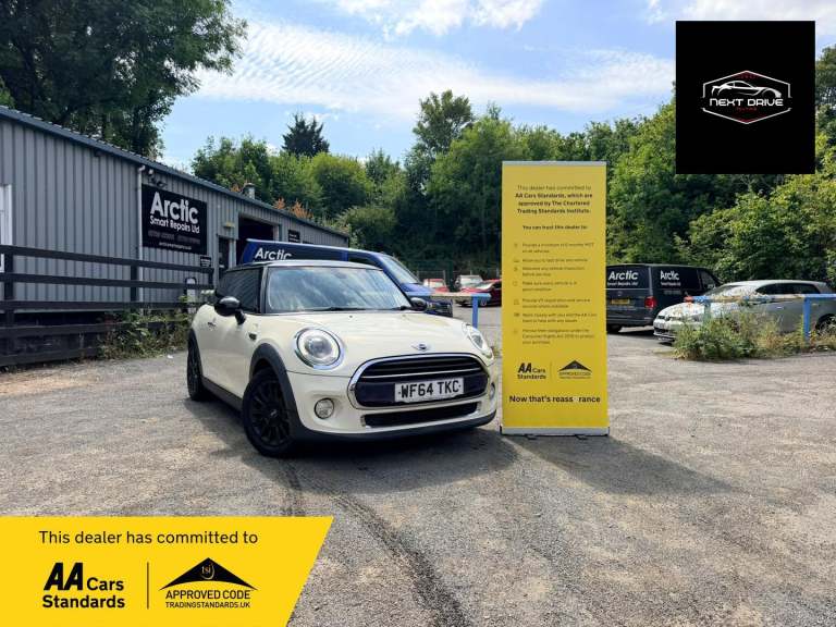 2014 MINI Hatch 1.5 Cooper Hatchback 3dr Petrol Manual Euro 6 (s/s) (136 ps) Hatchback Petrol Manual