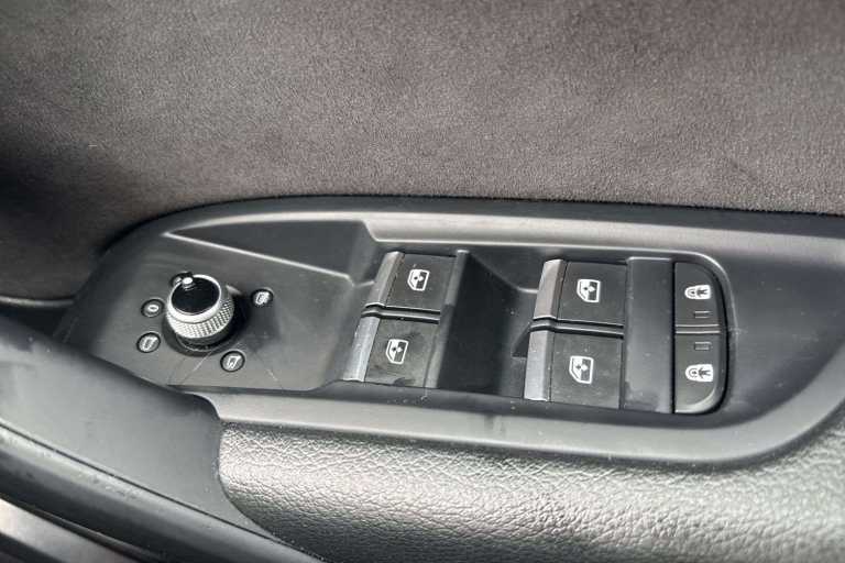 2022 Audi Q5 50 TFSI e Quattro S Line 5dr S Tronic SUV Plug-In Hy Automatic