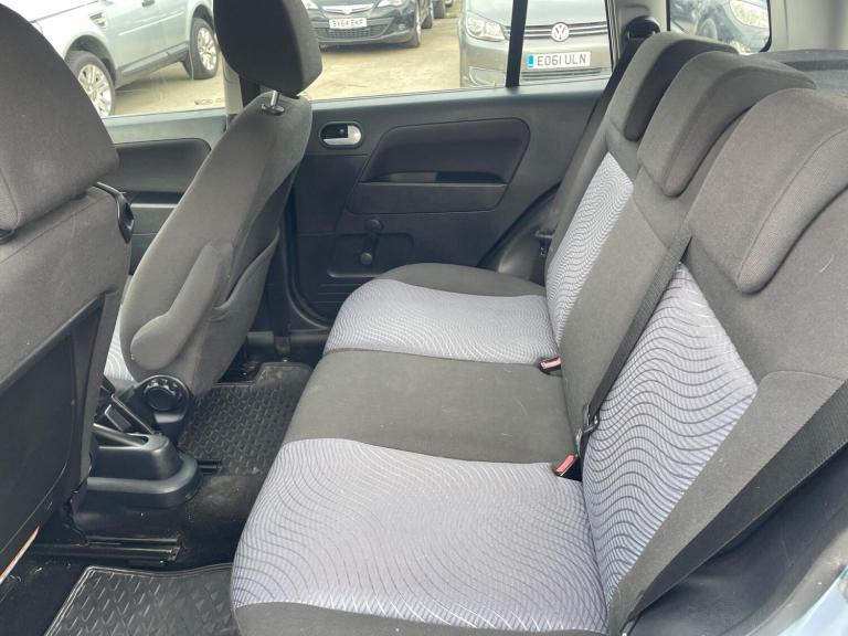 2006 Ford Fusion 1.6 Zetec Climate 5dr HATCHBACK Petrol Manual