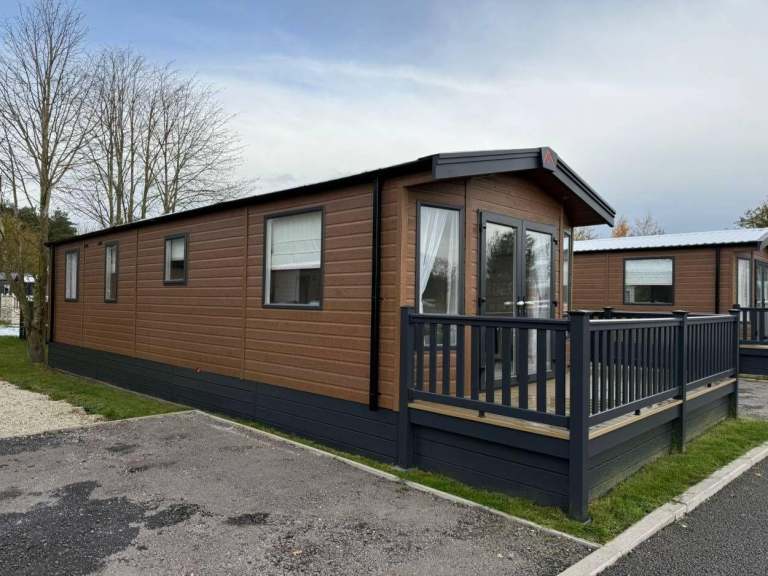 Atlas Chorus in North Lincolnshire  - Lodge / Caravan 