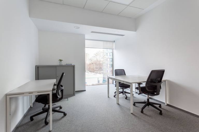 Bath - BA1 1RG \ Ready-to-Use Private Office for 4 Workstations