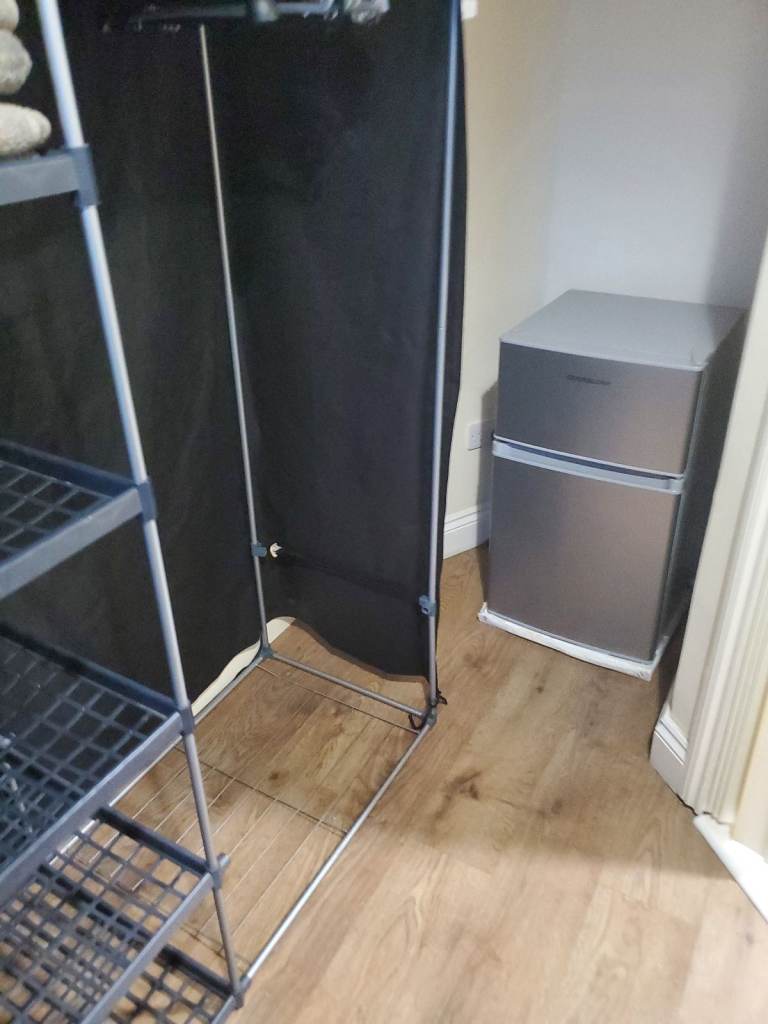 Full Ensuite Bedroom- Newcastle City Center-650PCM-All Bills Inc-No agents