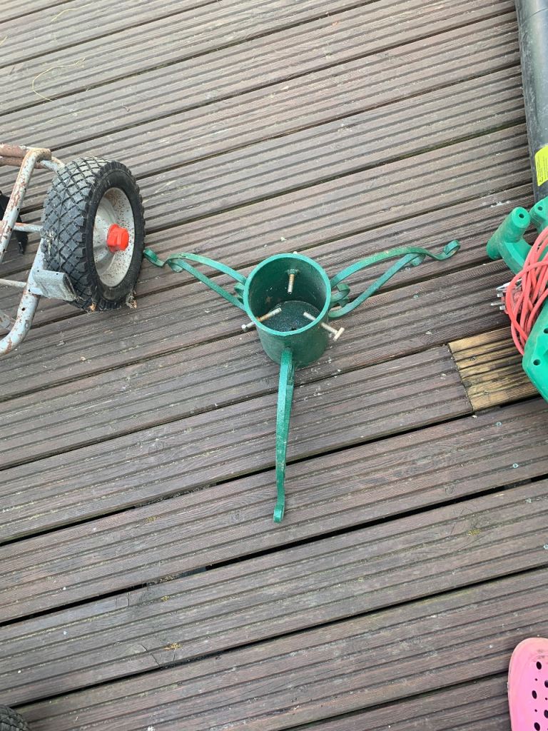 Green Metal Christmas Tree Stand – Used Condition