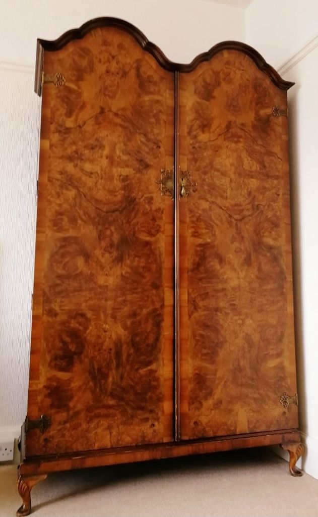 Burr Walnut 1940s Bedroom Suite 