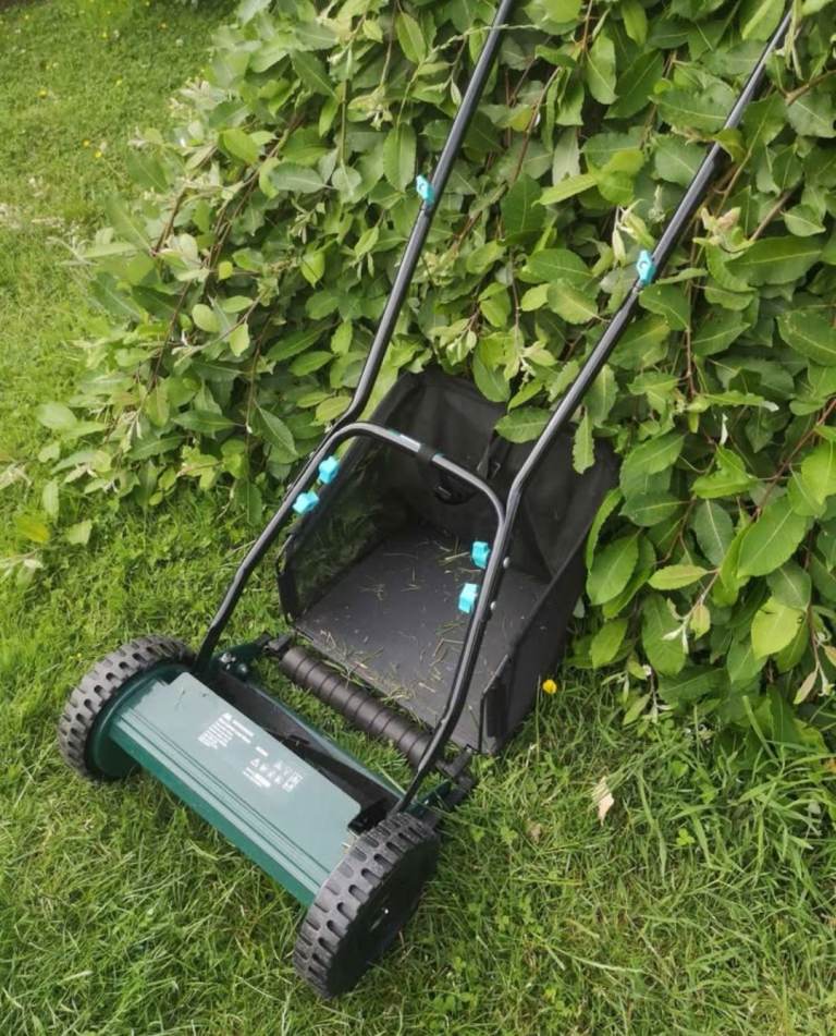 Mcgregor Hand-propelled Push-Mower Eco-friendly Like New