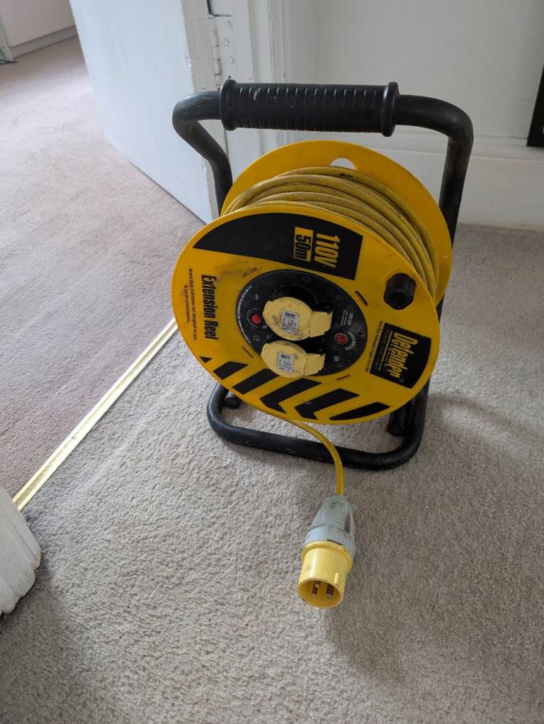 Defender 110V 50m Extension Reel – Good Condition