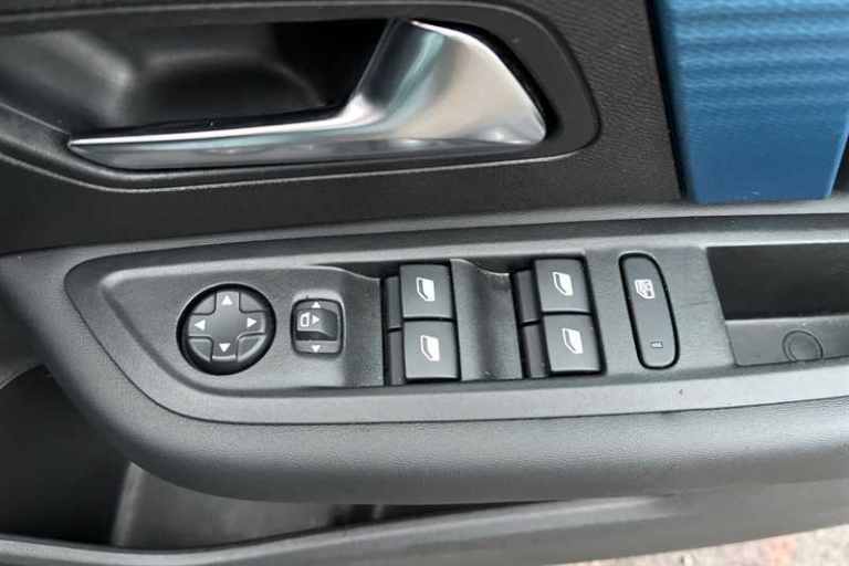 2022 Citroen C4 100kW Shine Plus 50kWh 5dr Auto HATCHBACK ELECTRIC Automatic