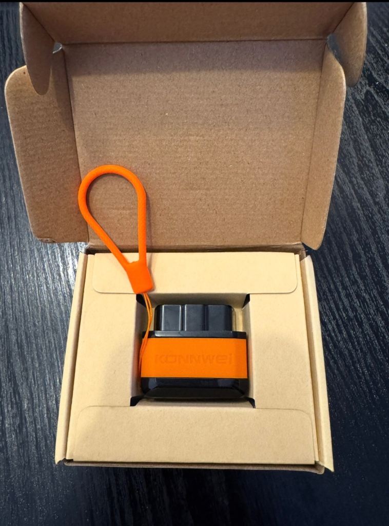 Brand New KONNWEI KW905 OBD2 Scanner (Orange)