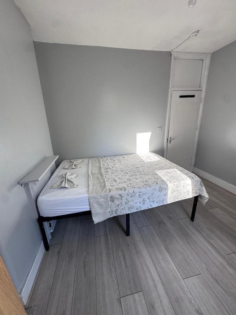 🌿Double Room Available – Bruce Grove, N17📍 for Single and Couple| Zero Deposit!!