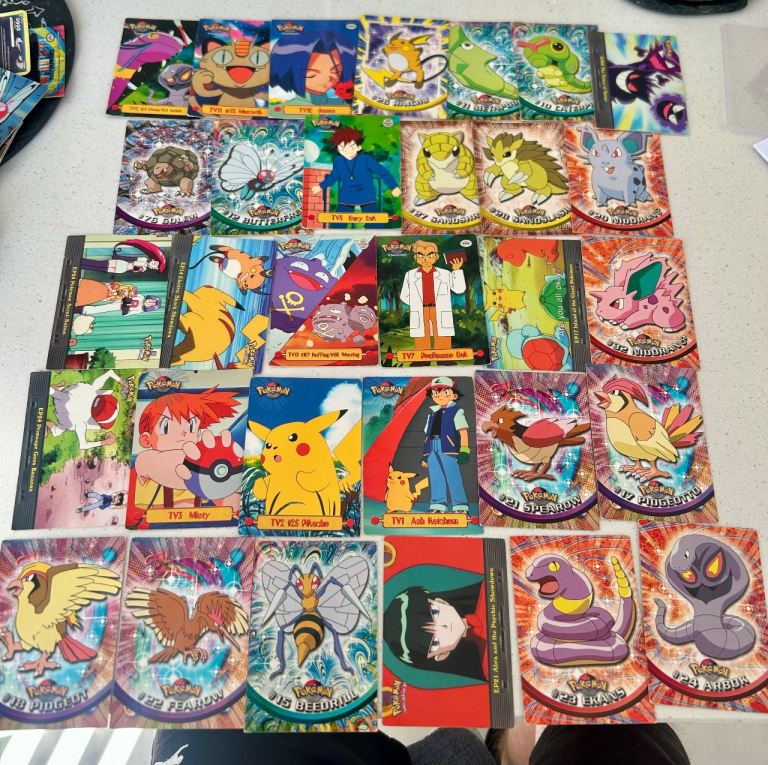 Pokemon Topps 1999 card collection - 65 cards total