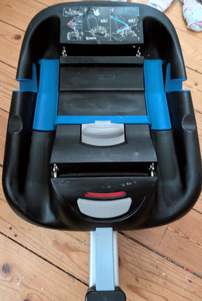 Venicci Isofox car seat base, really useful, Priced to sell feel free to make me an offer 