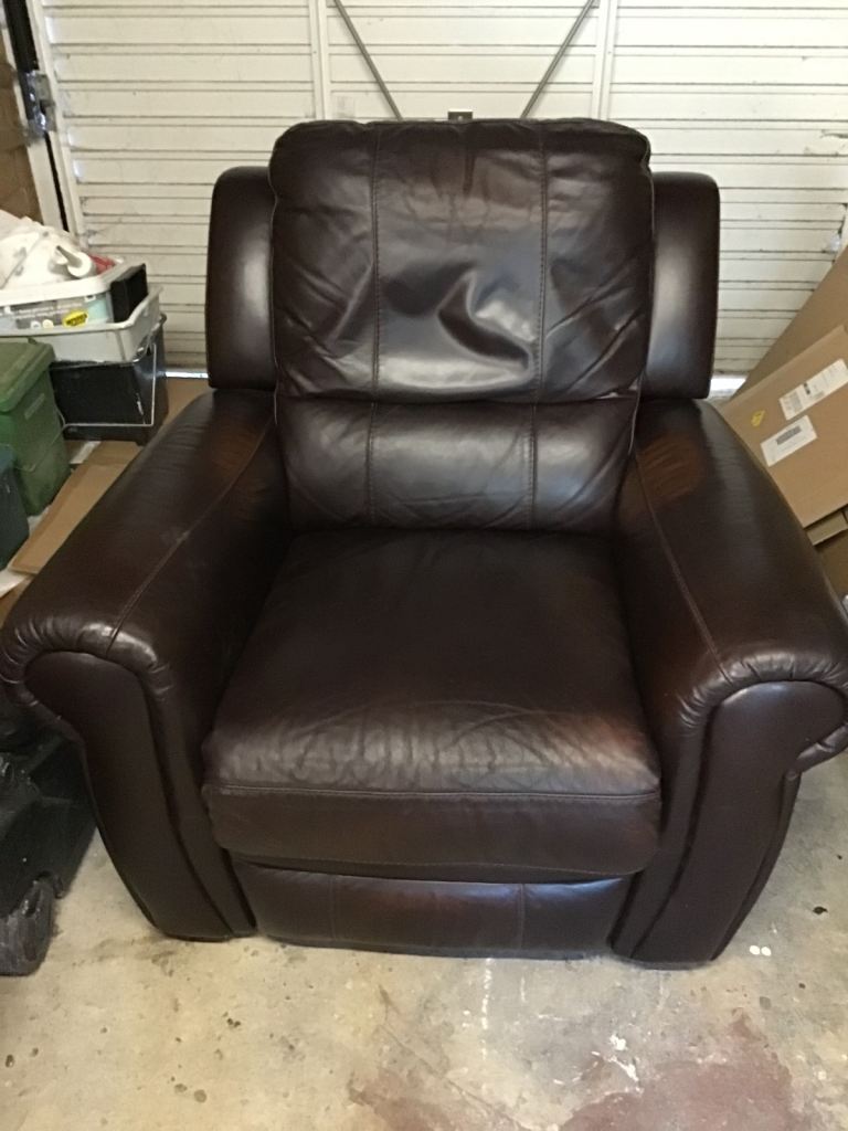Brown Leather Recliner Armchair – Good Condition