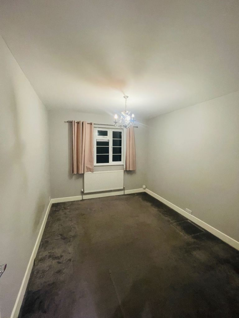 Room for Rent in Sutton (SM1 Area)