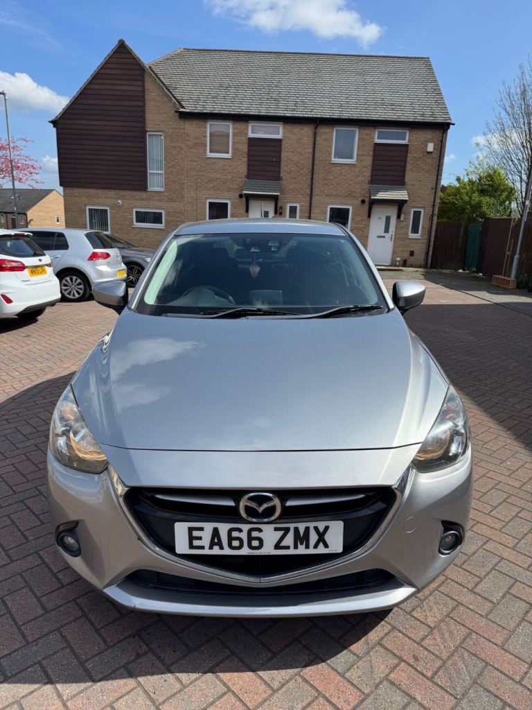 Mazda 2 Sport Automatic 