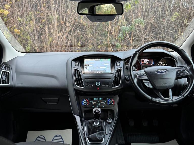 2015 Ford Focus 1.0T EcoBoost Titanium Euro 6 (s/s) 5dr HATCHBACK Petrol Manual