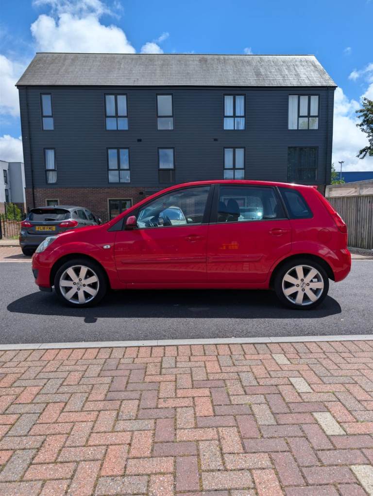 Ford Fiesta 2007 Low milage - New mot