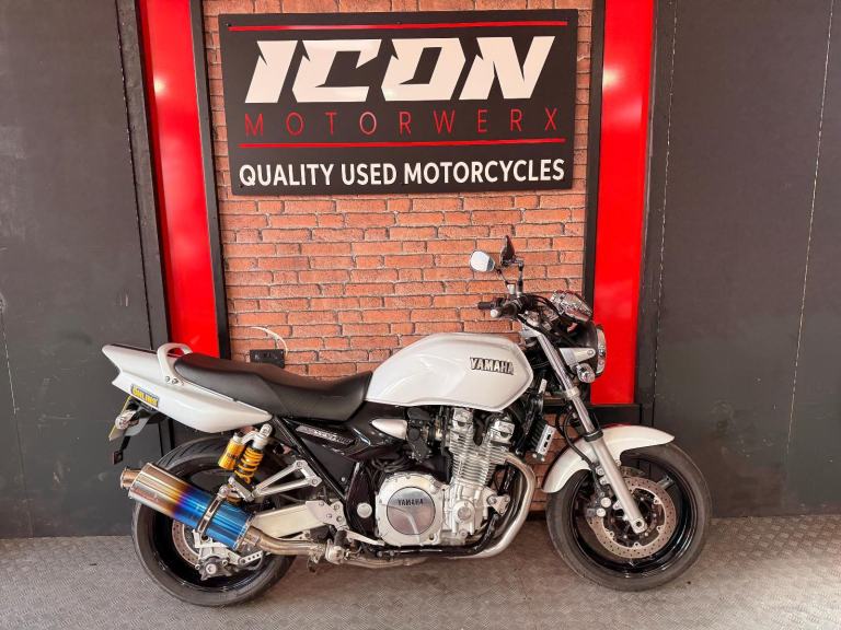 2009 Yamaha XJR1300 LOW MILES CLEAN EXAMPLE
