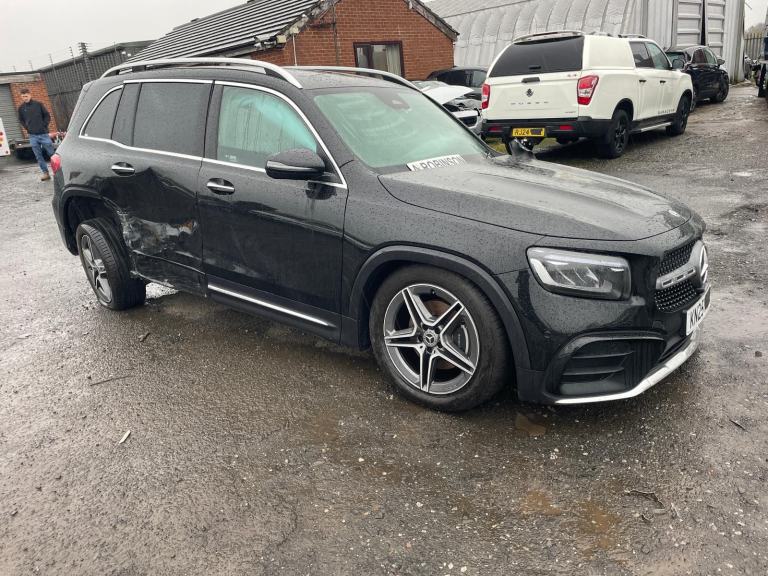 2025 MERCEDES-BENZ GLB 200 AMG LINE AUTO 25 reg accident damaged salvage