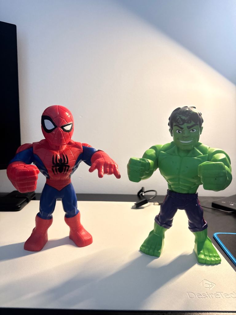 Spider-Man and hulk toy figures 