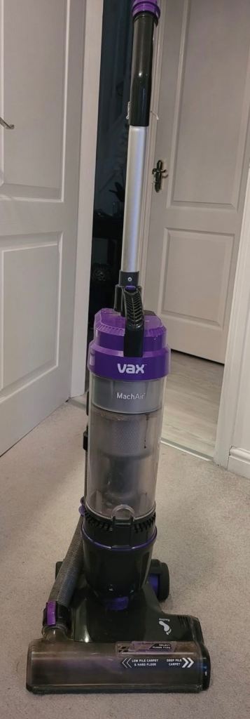 Carpet cleaner 
