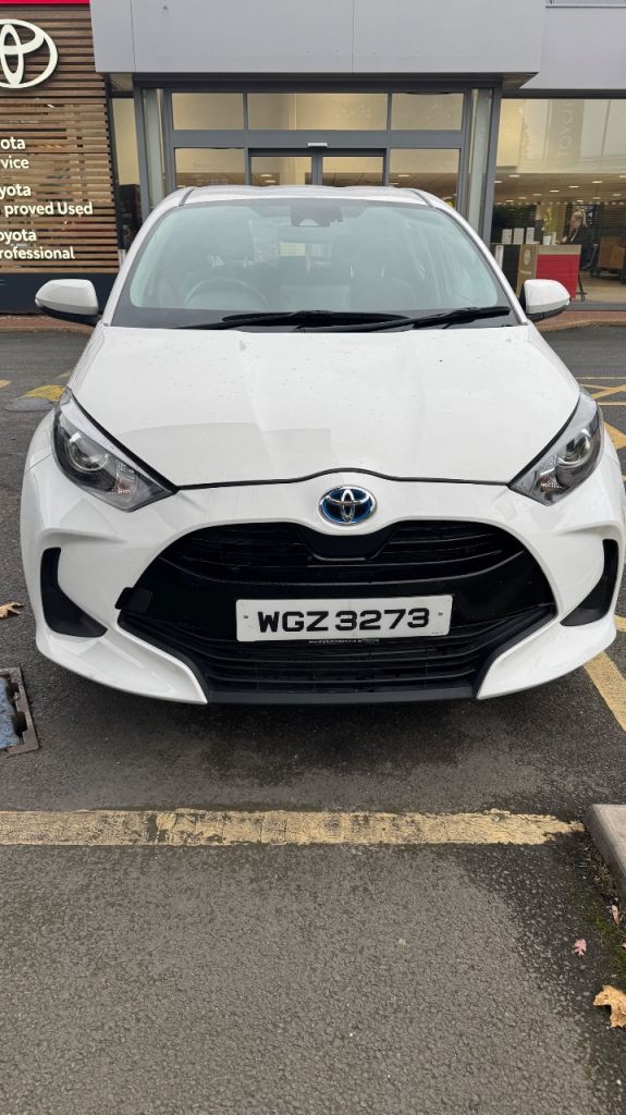 Toyota YARIS hybrid , 2022, full service Toyota dealer , 1490 CB(cc), one owner 