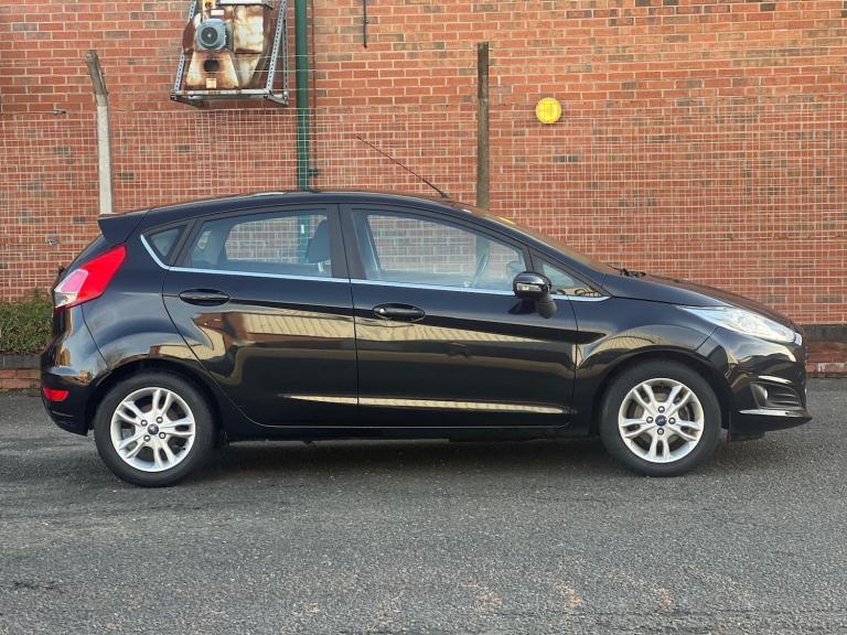 2016 Ford Fiesta 1.0 EcoBoost Zetec 5dr HATCHBACK PETROL Manual