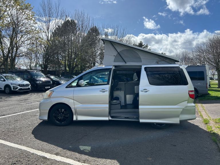 Toyota Alphard, Campervan 2003, 2362 (cc)