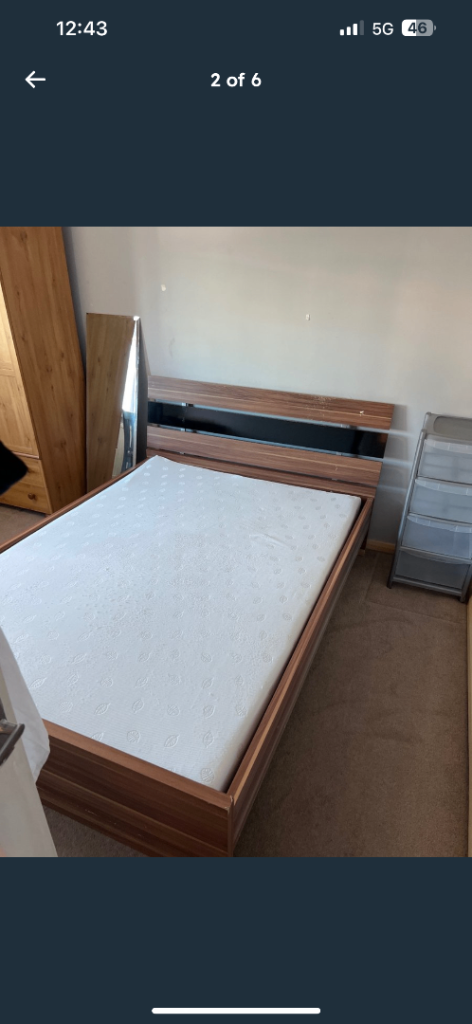 Double Room to Let