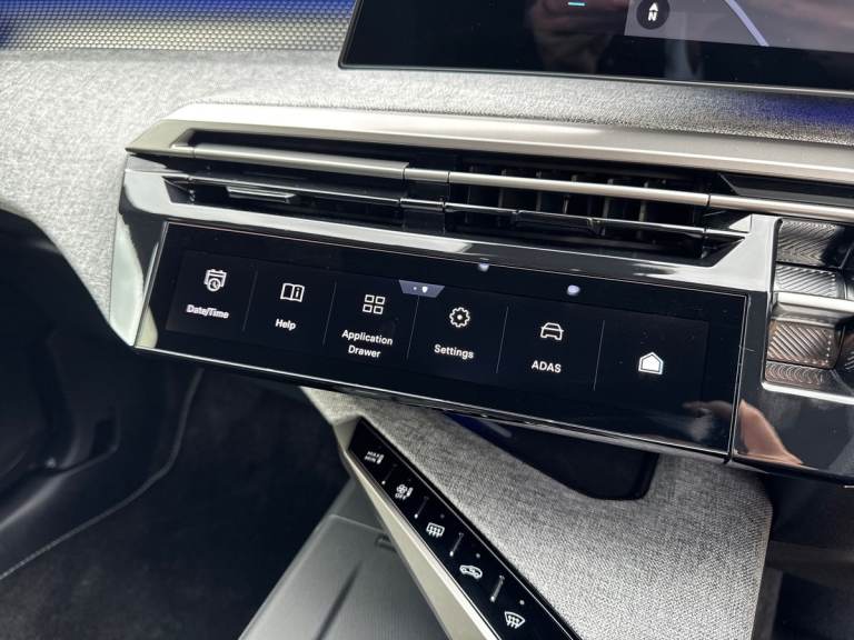 2025 Peugeot 5008 1.2 Hybrid 136 GT 5dr e-DSC6 HATCHBACK PETROL Automatic