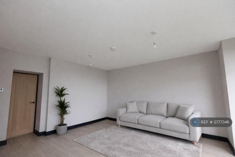 1 bedroom flat in School Road, Sheffield, S10 (1 bed) (#2777346)
