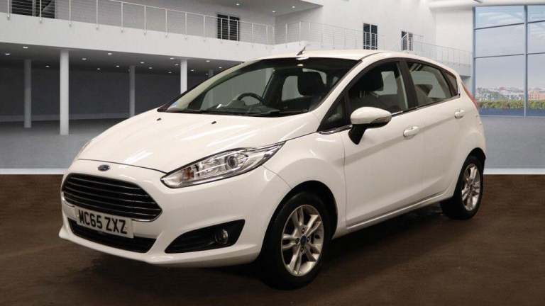 2015 Ford Fiesta 1.0T EcoBoost Zetec Euro 6 (s/s) 5dr HATCHBACK Petrol Manual