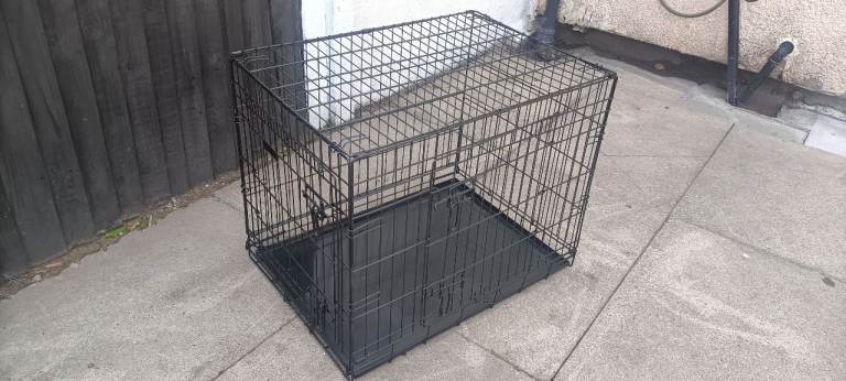 Medium pet crate