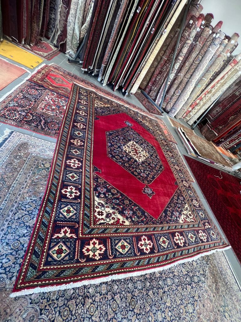 Persian Bidjar rug 250x320cm 