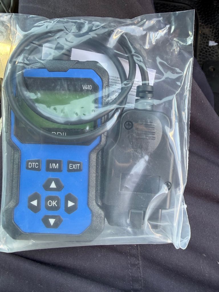 2x OBD11 diagnostic tools I can’t get either to connect NEW