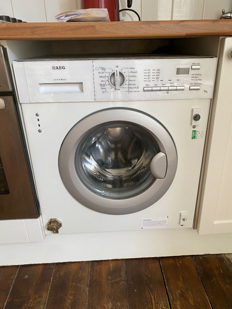 AEG 7kg integrated washing machine