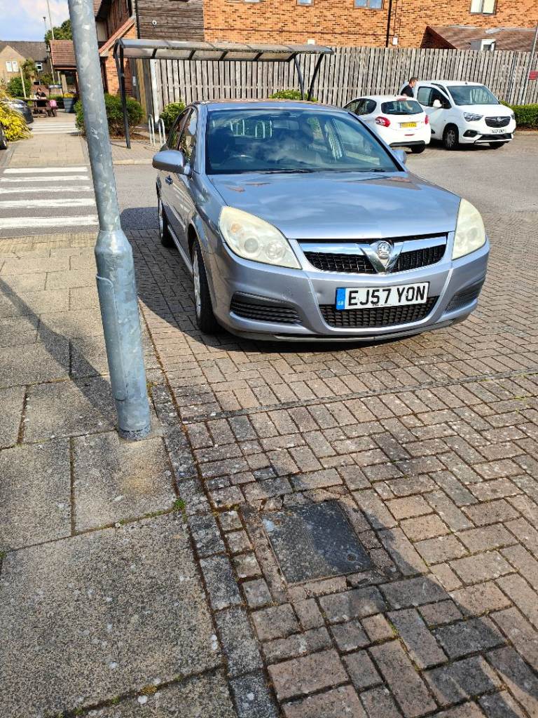 Vauxhall, VECTRA, Hatchback, 2008, Manual, 1910 (cc), 5 doors
