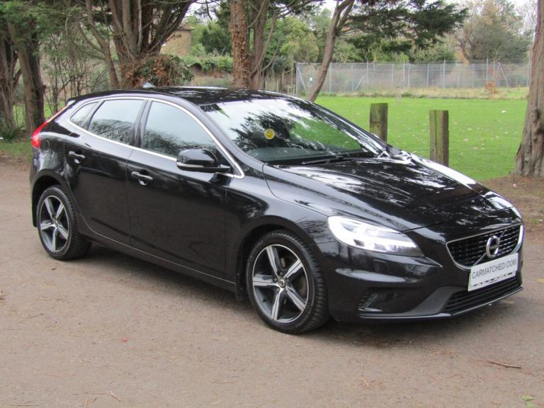Volvo V40 T2 122 R Design Nav Plus * ULEZ * TOP SPEC * FSH * LONG MOT * BLACK