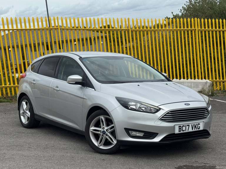 2017 Ford Focus 1.0T EcoBoost Zetec Edition Euro 6 (s/s) 5dr HATCHBACK Petrol Manual