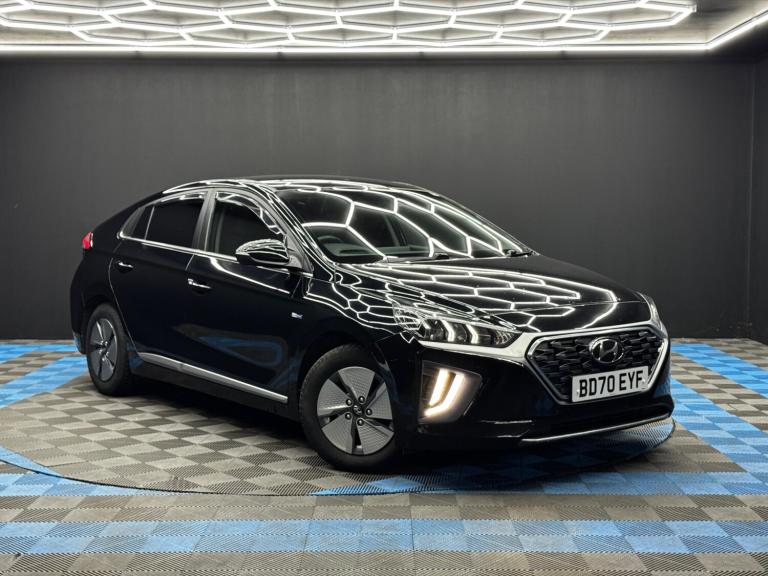 Hyundai IONIQ 1.6 h-GDi Premium DCT Euro 6 (s/s) 5dr Petrol/Electric Hybrid Automatic