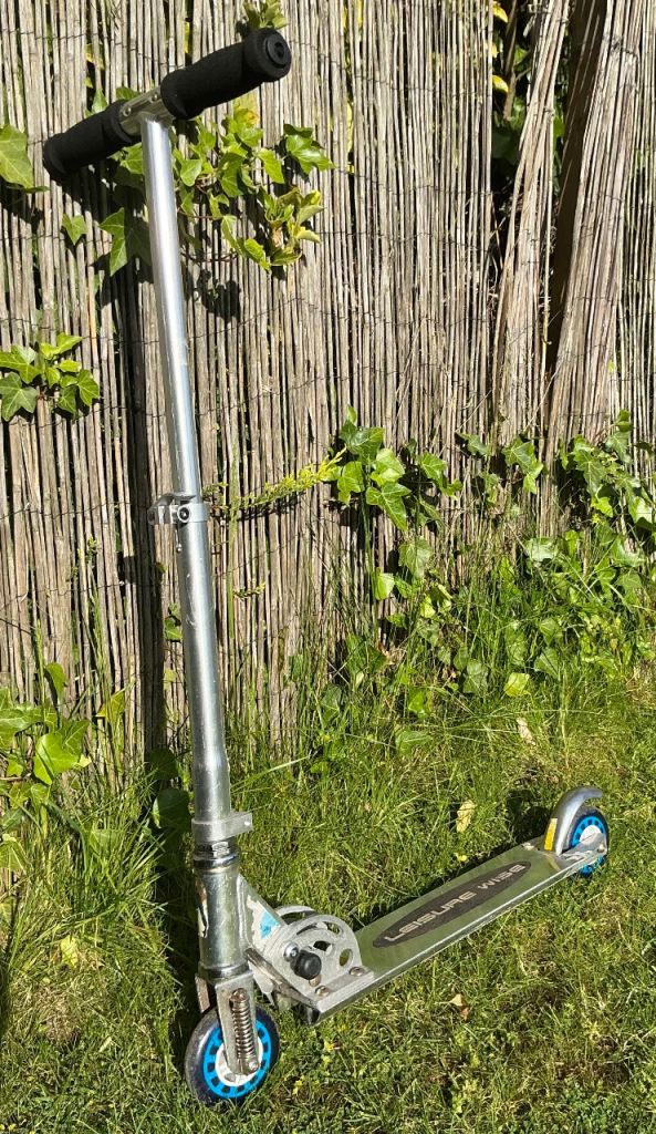 LEISURE WISE PUSH SCOOTER WORKING CONDITION 