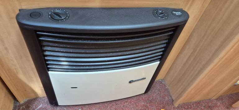 TRUMA ULTRAHEAT TRUMATIC S353 - S3002P electric and gas heater for motorhome camper caravan.