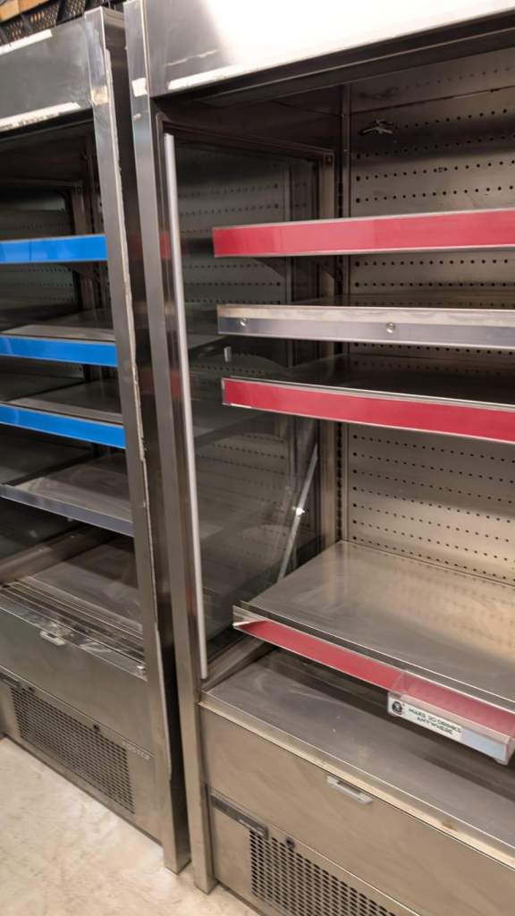 Commercial Display Fridges & Chillers – suitable for supermarkets, cafes, and restaurants