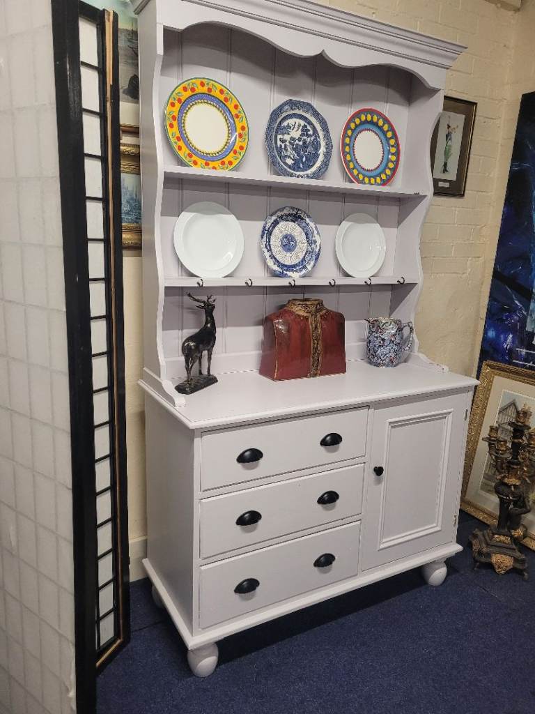 Lovely light grey painted Welsh Dresser   
