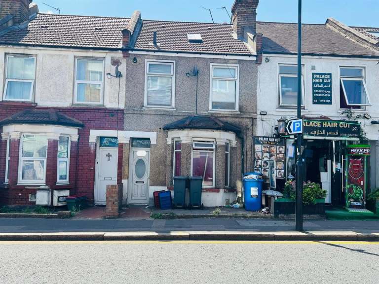1 bedroom flat in Hounslow