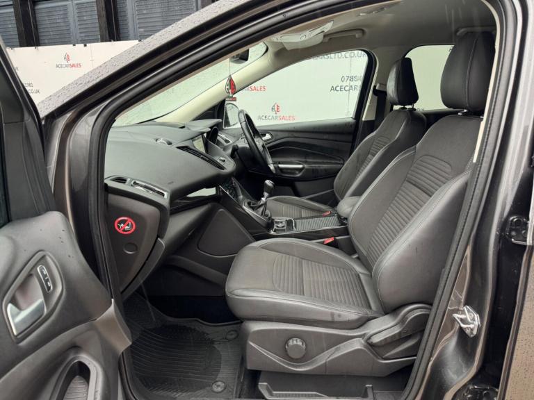 2017 Ford Kuga 2.0 TDCi Titanium Euro 6 (s/s) 5dr HATCHBACK Diesel Manual