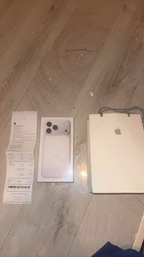 BRAND NEW Apple iPhone 17 Pro Max 1TB Storage - Silver Colour
