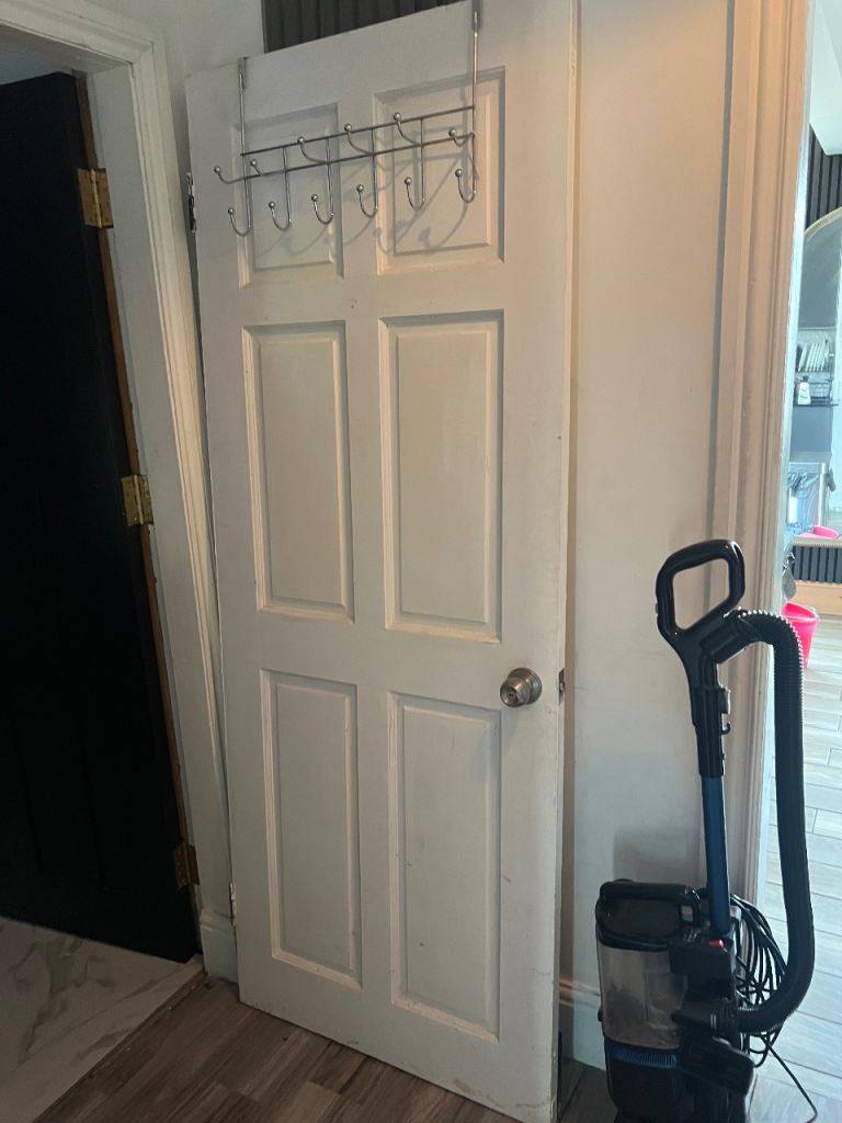 Internal White solid wooden Door with Door Knob and Over-the-Door Hooks