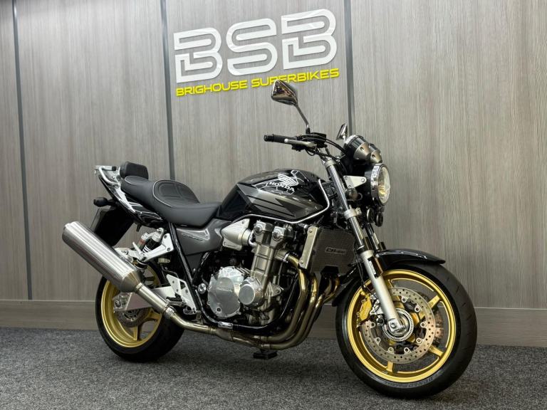 2008 08 HONDA CB1300 A-7 - LOW MILES - FRESH SERVICE