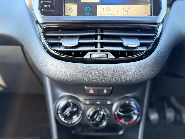 2014 Peugeot 208 1.2 VTi PureTech Active Euro 5 3dr HATCHBACK Petrol Manual