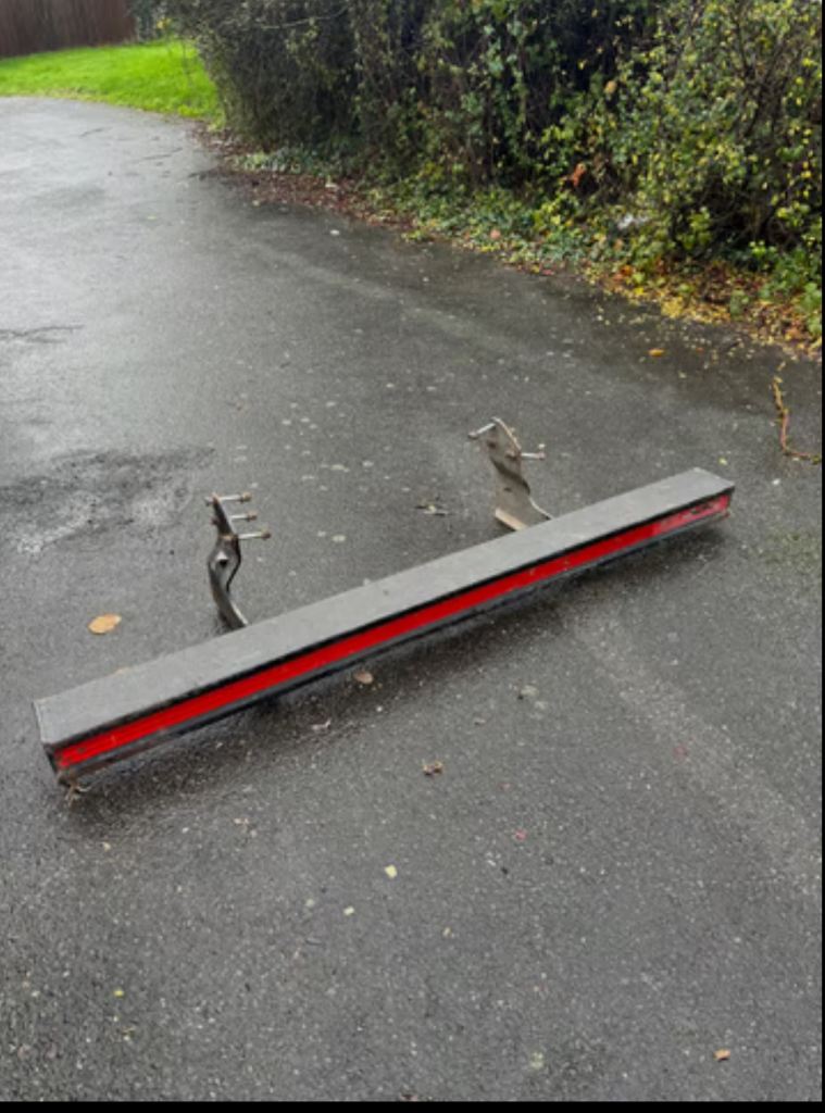 image for MERCEDES SPRINTER REAR SAFE T BAR CRASH BAR